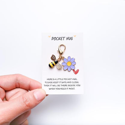 ✨Crafted by Hand-20 Sets Hug Favors(🦋Butterfly. Ladybird. Flower. Bee)